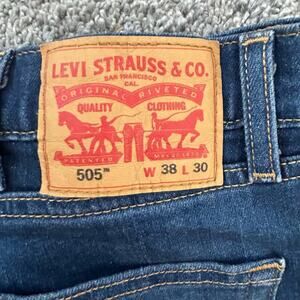 Levi's 505 Size 38 / 30 Zipper FLY